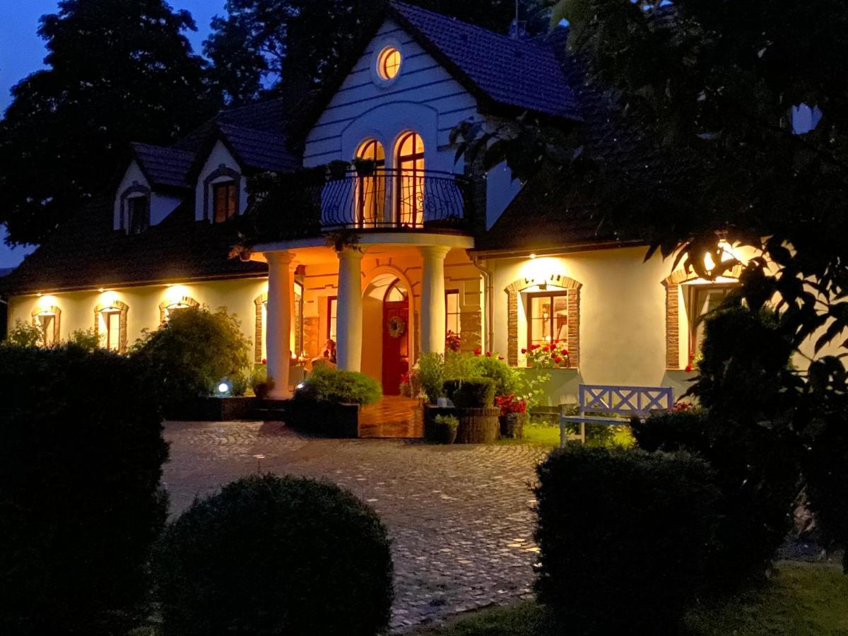 Alloggio per agriturismo Dworek W Skibnie